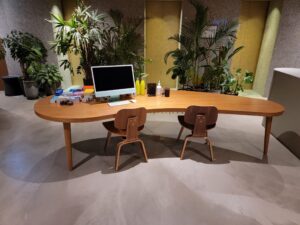 Bespoke design desk in a modern office